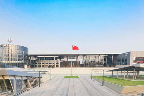 与建筑对话 高合城市精品工厂的工业美学之旅